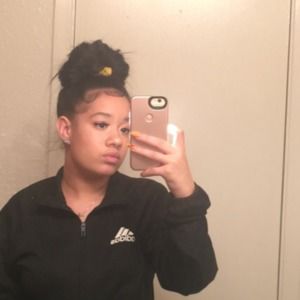 Meet your Posher, Amaya